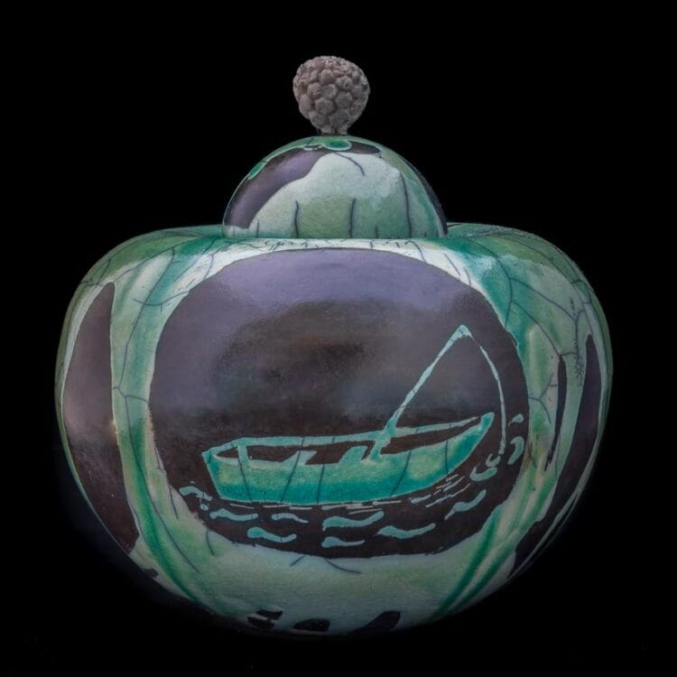 Grote_urn_urnen_keramiek_keramische_groen_raku_glazuur_kopen_bijzondere_unieke_handgemaakt_op_maat
